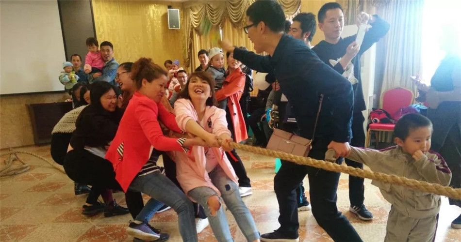 BBunion涪陵金科世界中心:大手拉小手,一起去郊游 BBunion涪陵金科世界中心:大手拉小手,一起去郊游